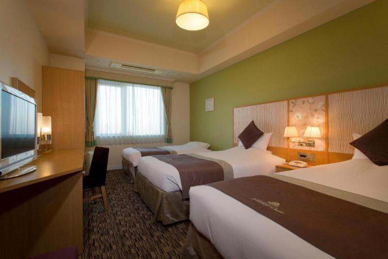 Monterey Grasmere 4* Ōsaka