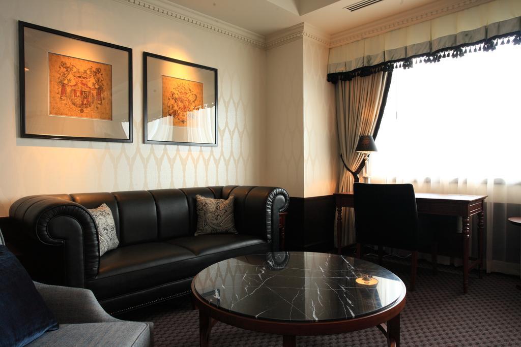 Monterey Grasmere Hotel Ōsaka